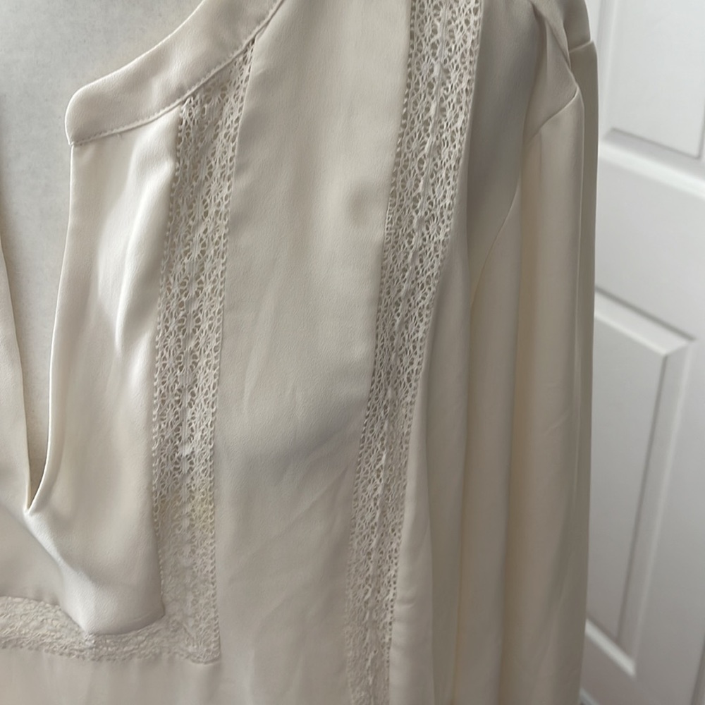 LOFT LACE DETAIL BLOUSE - Picture 2 of 7
